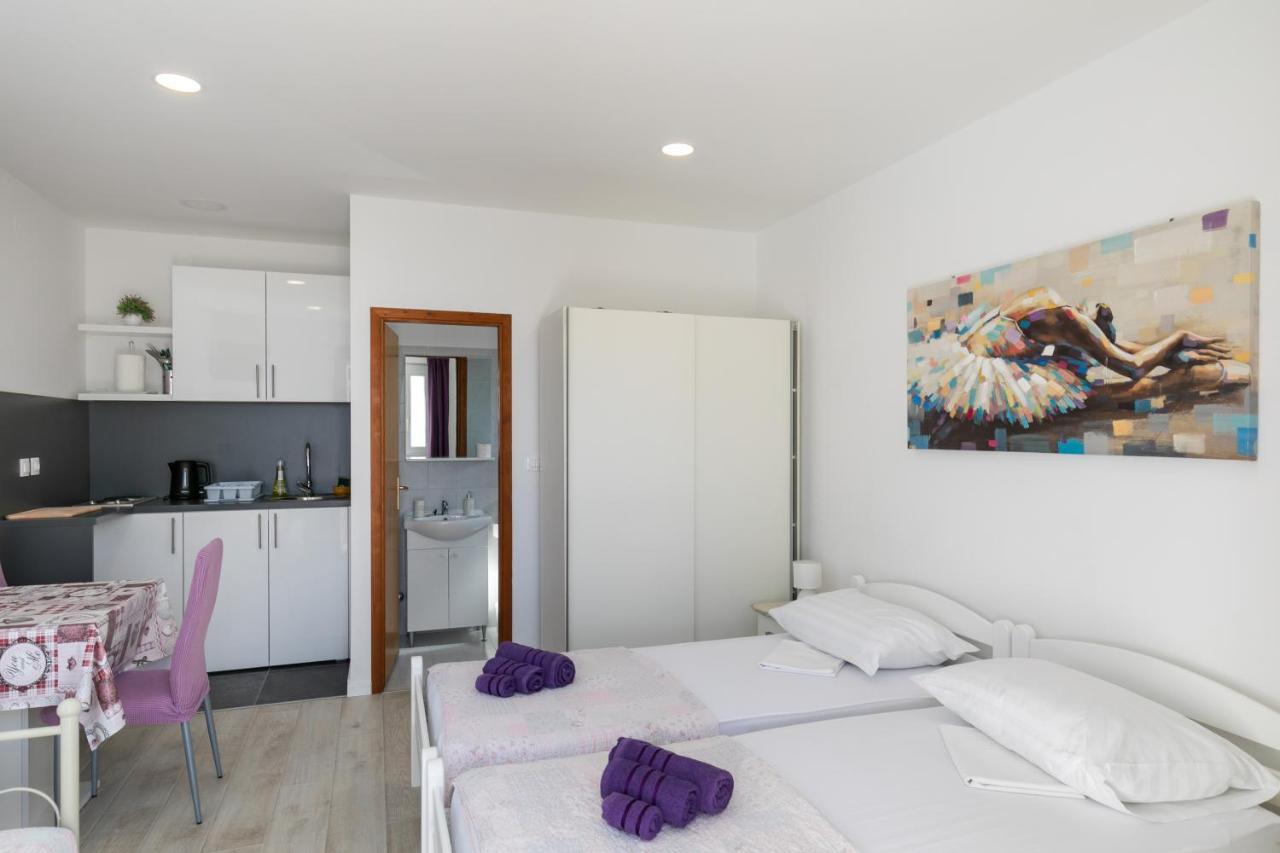 Apartments Karol & Mara مْليني المظهر الخارجي الصورة